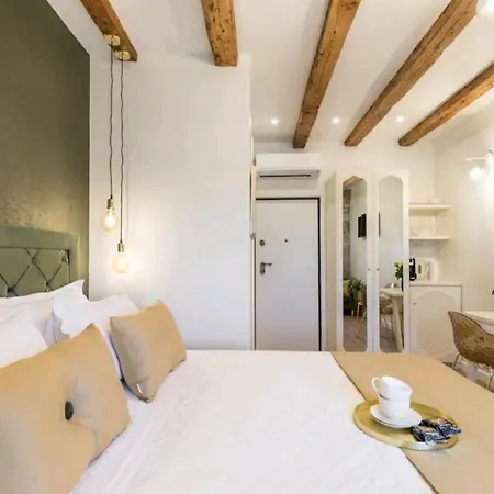 Old Town Vibes For 2, Luxury With Sea View * Split