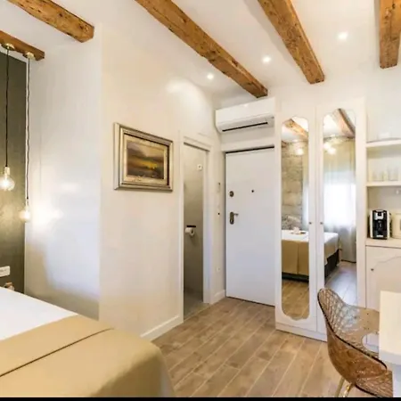 Apartamento Old Town Vibes For 2, Luxury With Sea View Split